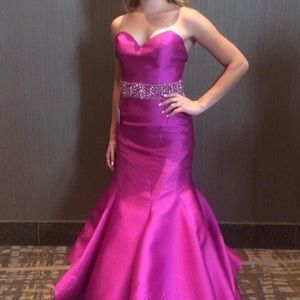 Size 2 mermaid style prom dress